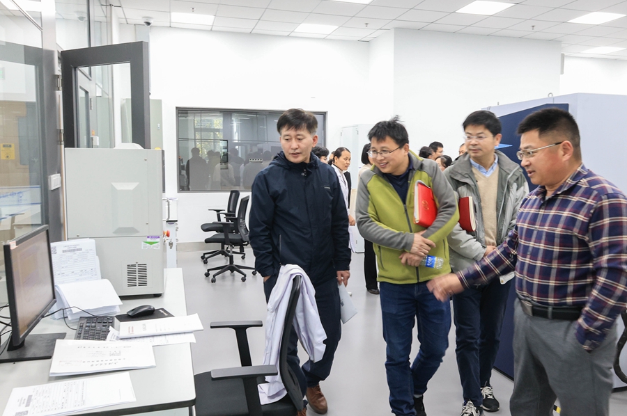 1640828807715618.jpg 211A1198.jpg